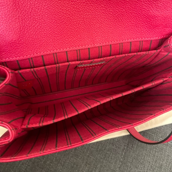 LOUIS VUITTON Metis Pochette Empreinte Leather Crossbody Bag Red - Picture 12 of 15